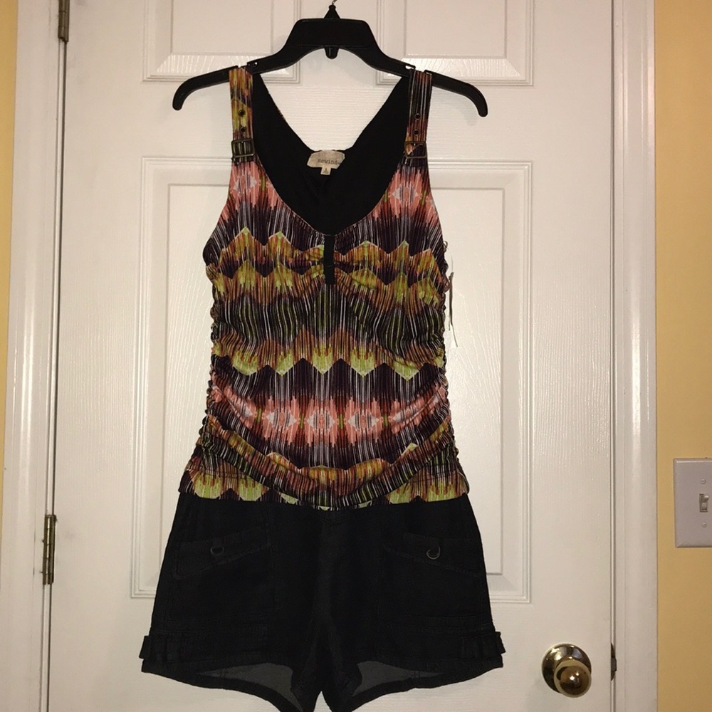 Rewind Multicolor Sleeveless Top and Black Shorts Set